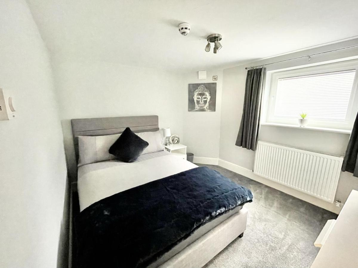 Lymm Living Hotel Warrington Exterior photo