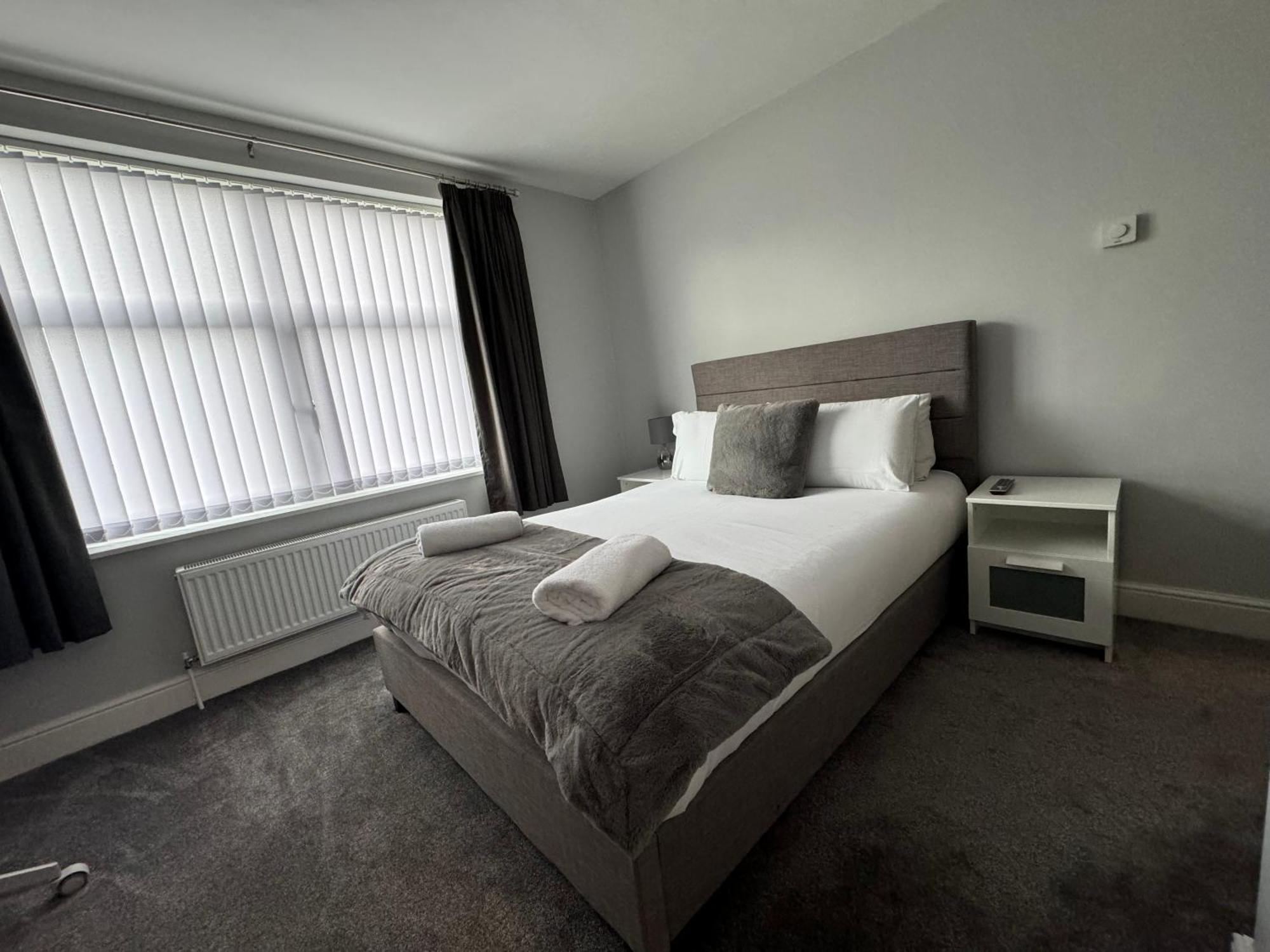 Lymm Living Hotel Warrington Exterior photo